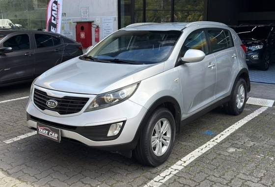 KIA SPORTAGE 2.0 LX 4X2 16V GASOLINA 4P AUTOMÁTICO KIA SPORTAGE 2.0 LX 4X2 16V GASOLINA 4P AUTOMÁTICO